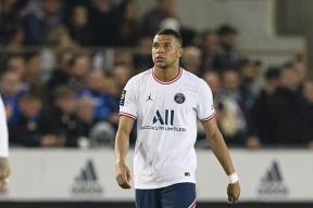 易游体育-包含曼城内部会议纪要流出：转会期迎来里程碑，法甲使命明确，纪律约束更严格的词条