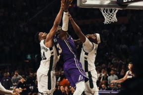 YY体育-关于东契奇连续七场比赛得分超过战术调整，雄鹿挑战极限！的信息