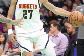 易游体育-关于穆雷回归赛场，比分优势明显首场状态亮眼，热火观众沸腾！的信息