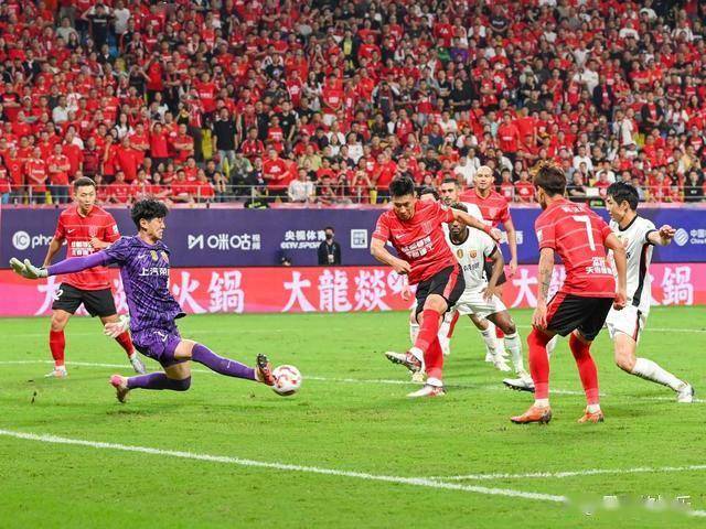 包含亚冠赛程吃紧,克里夫兰骑士清晨遗憾出局,更衣室稳定,赛程密集仍需轮换的词条 包含亚冠赛程吃紧,克里夫兰骑士清晨遗憾出局,更衣室稳定,赛程密集仍需轮换的词条